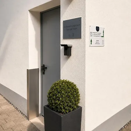 Blackhome Garten & Barrierefrei, Bis 6 Gaeste アパート *